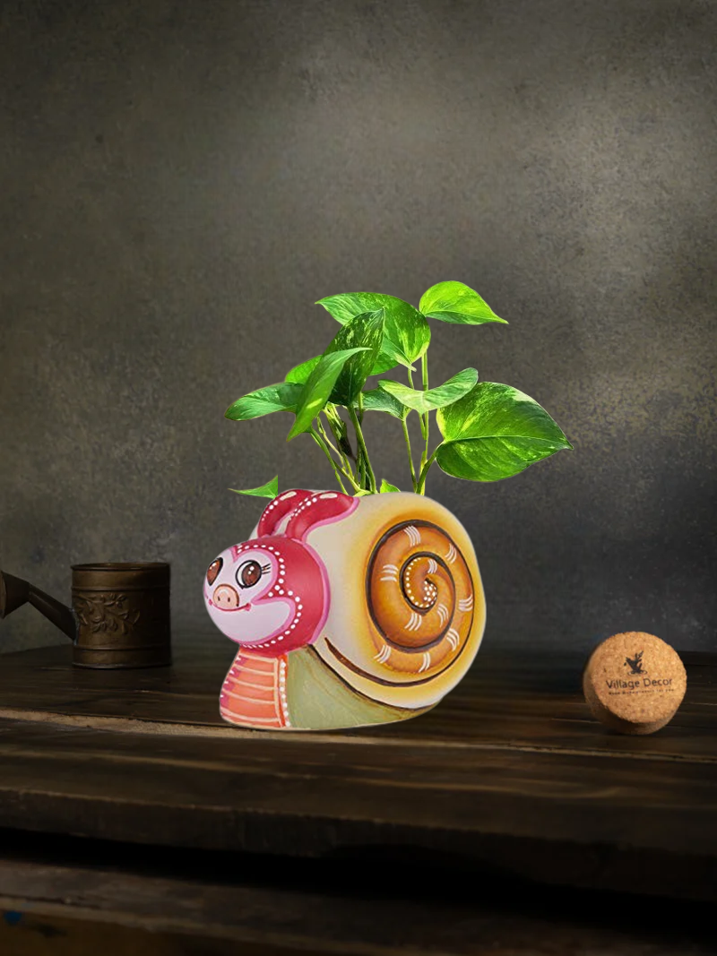 Terracotta Money Plant Snail Planter