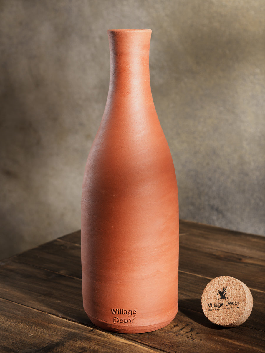 Terracotta clay Water Bottle with Wooden Cork (Pre-Seasoned) - 800 ml
