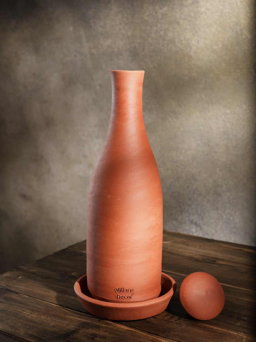 Terracotta Clay Water Bottle With Tray (Pre-seasoned) - 800 ml