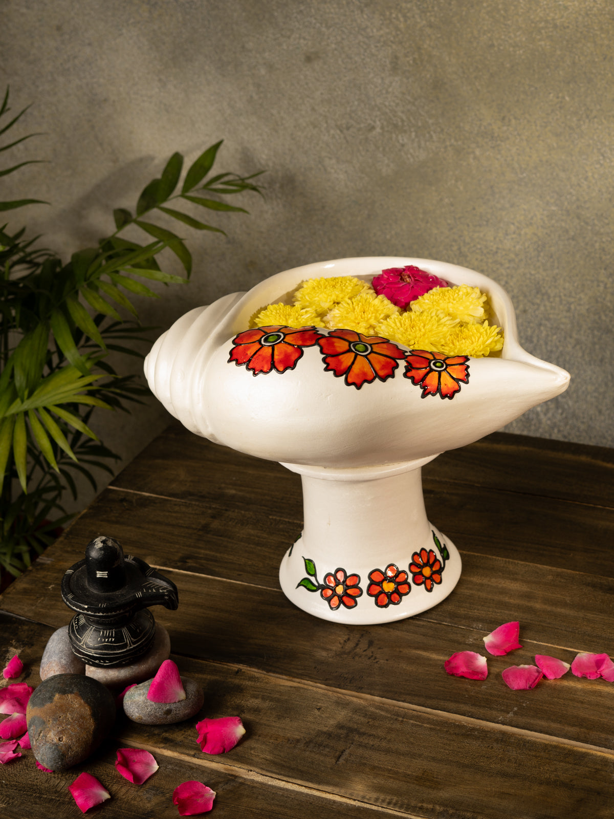 Terracotta Decorative Flower design Sangu urili with Stand - White