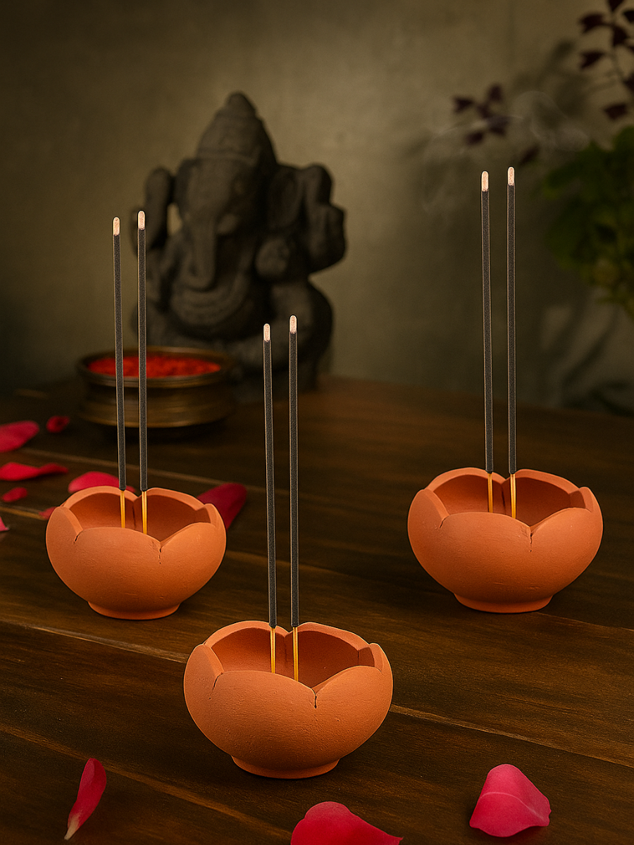 Terracotta agarbatti Stand / Vathi Stand, Incense Stick Holder (Pack of 3)